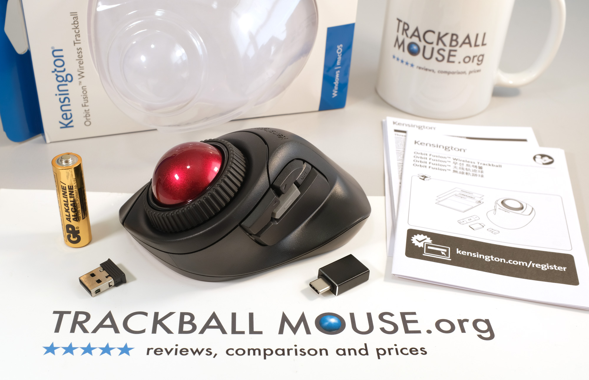 Kensington Orbit Fusion Wireless Trackball K72363WW packaging contents